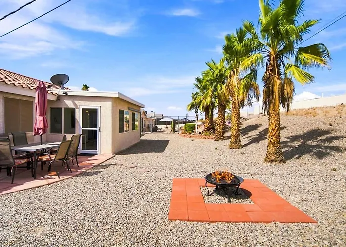 Sunshine & Palms-dog Friendly-side Parking *