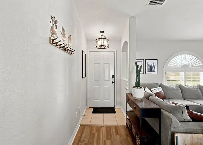 Sunshine & Palms-dog Friendly-side Parking Lake Havasu City