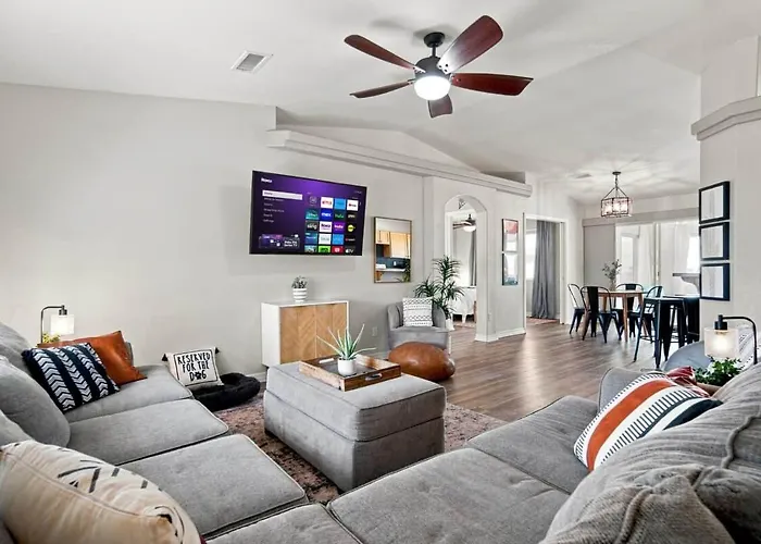 Sunshine & Palms-dog Friendly-side Parking Holiday home *