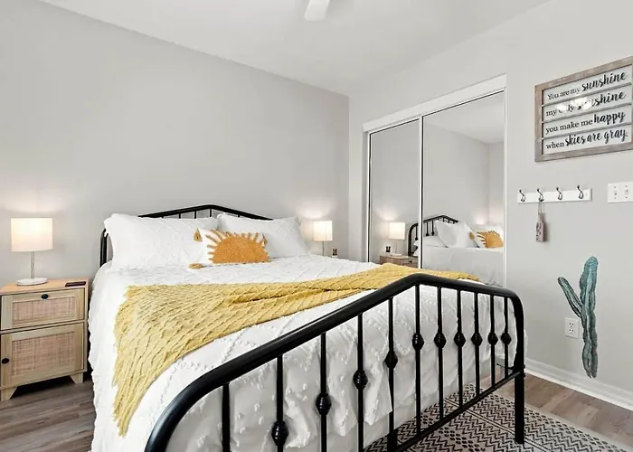 Sunshine & Palms-dog Friendly-side Parking * Lake Havasu City